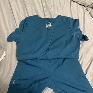 Women’s Adar Flawless Scrub set